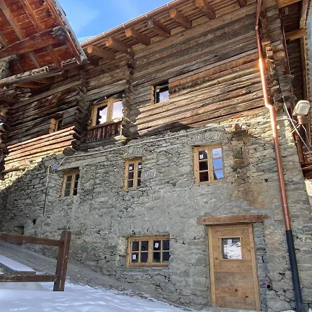 Rascard Roccia Nera Tatil Evi