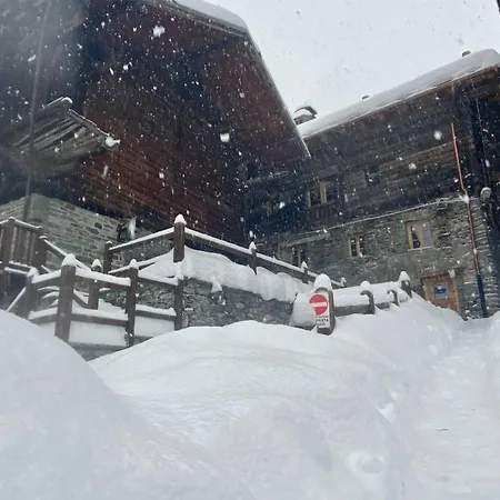 Rascard Roccia Nera Tatil Evi Champoluc